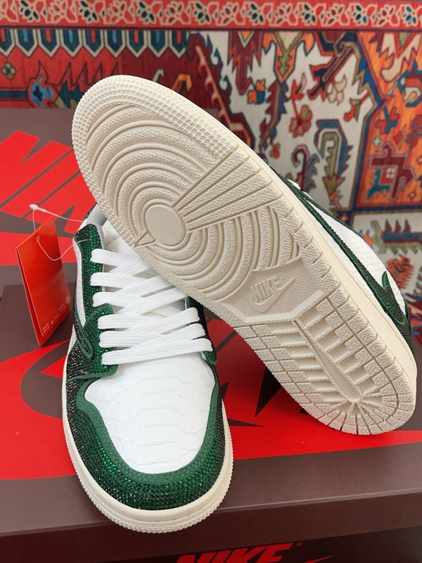 ナイキ靴角部分ディテール